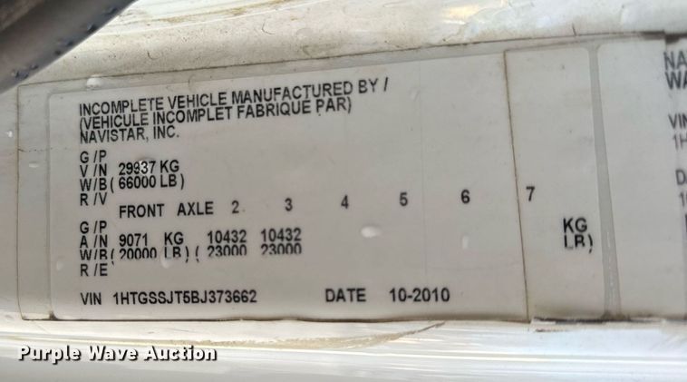 image for item NM9098 2011 International WorkStar 7600 SBA  grapple crane truck