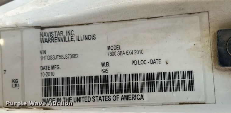 image for item NM9098 2011 International WorkStar 7600 SBA  grapple crane truck