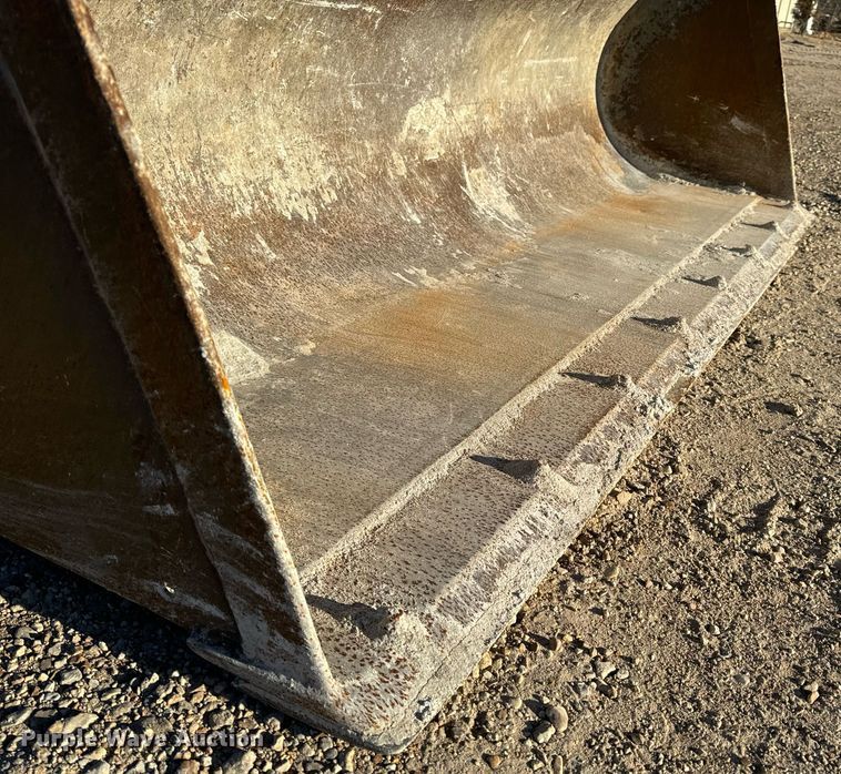 image for item NM9107 1999 New Holland 555E  backhoe