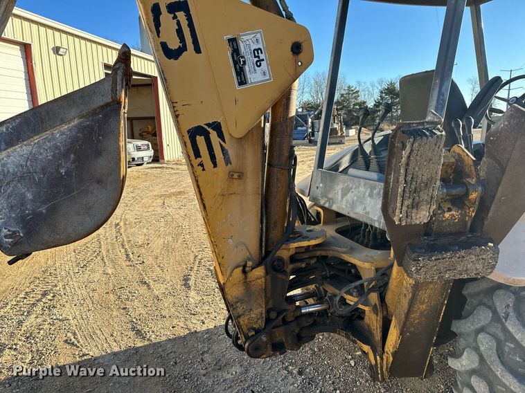 image for item NM9107 1999 New Holland 555E  backhoe