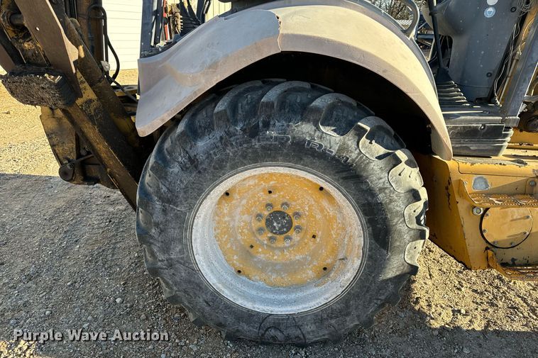 image for item NM9107 1999 New Holland 555E  backhoe