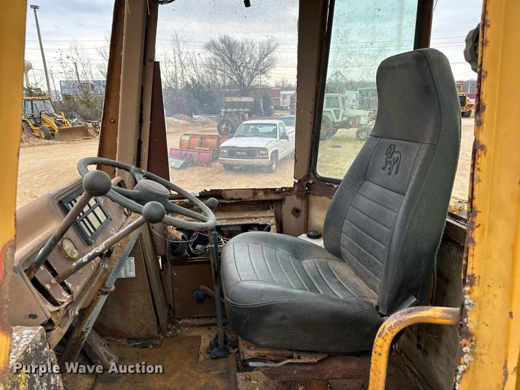 image for item NM9118 1989 Dresser 510B wheel loader