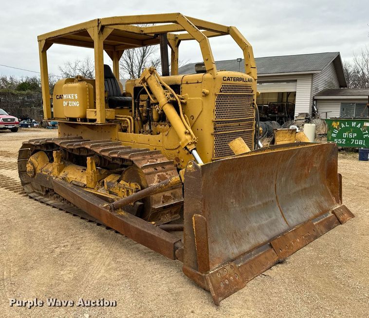 image for item NM9119 1964 Caterpillar D7E dozer