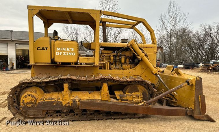 image for item NM9119 1964 Caterpillar D7E dozer