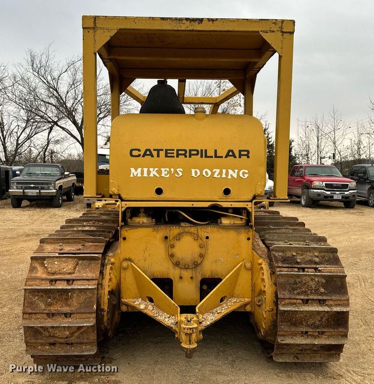 image for item NM9119 1964 Caterpillar D7E dozer