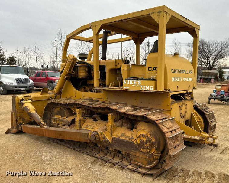 image for item NM9119 1964 Caterpillar D7E dozer