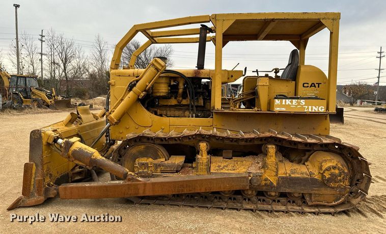 image for item NM9119 1964 Caterpillar D7E dozer