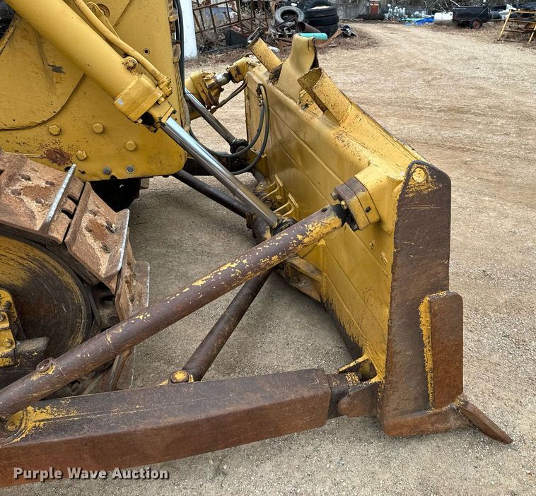 image for item NM9119 1964 Caterpillar D7E dozer