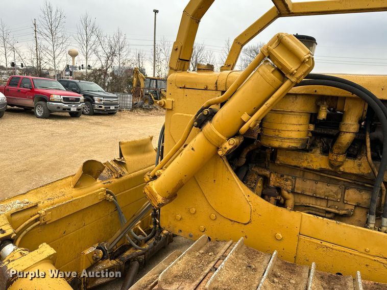 image for item NM9119 1964 Caterpillar D7E dozer