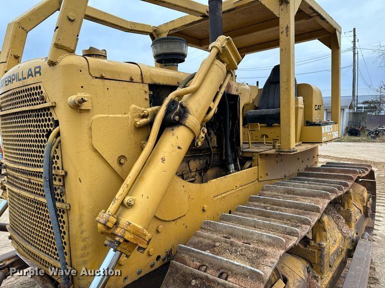 image for item NM9119 1964 Caterpillar D7E dozer