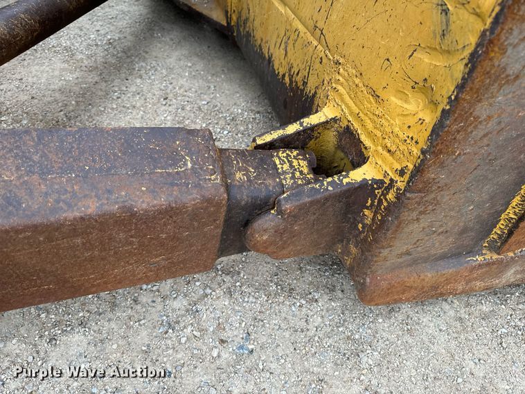 image for item NM9119 1964 Caterpillar D7E dozer