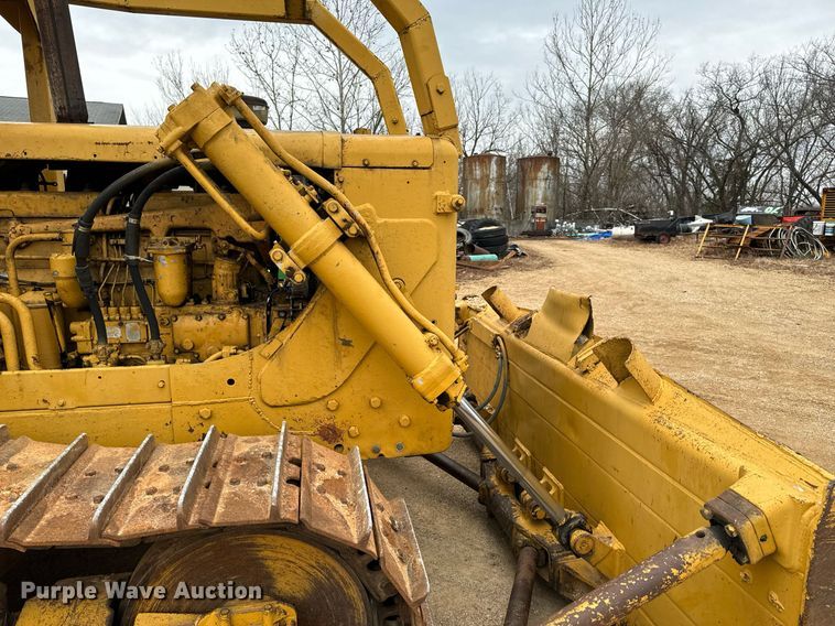 image for item NM9119 1964 Caterpillar D7E dozer