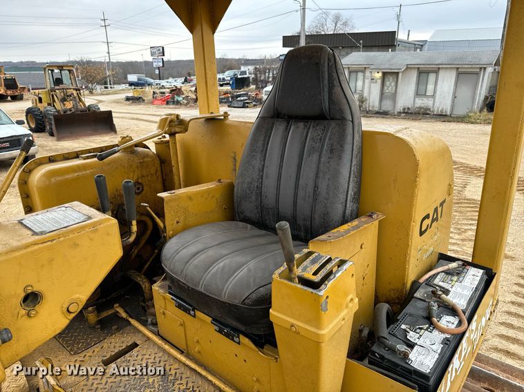 image for item NM9119 1964 Caterpillar D7E dozer