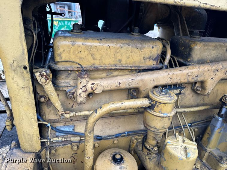 image for item NM9119 1964 Caterpillar D7E dozer