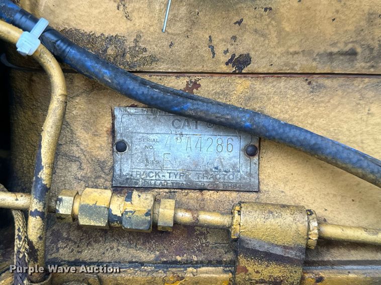 image for item NM9119 1964 Caterpillar D7E dozer