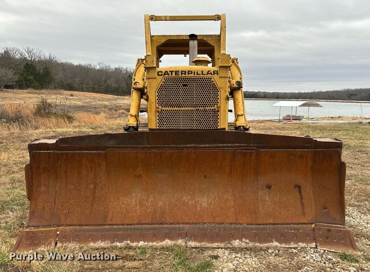 image for item NM9122 1970 Caterpillar D8H dozer