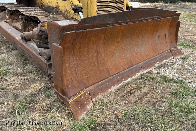 image for item NM9122 1970 Caterpillar D8H dozer