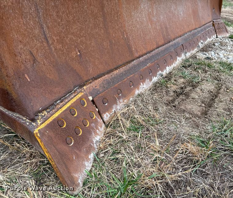 image for item NM9122 1970 Caterpillar D8H dozer