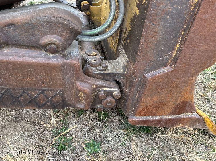 image for item NM9122 1970 Caterpillar D8H dozer