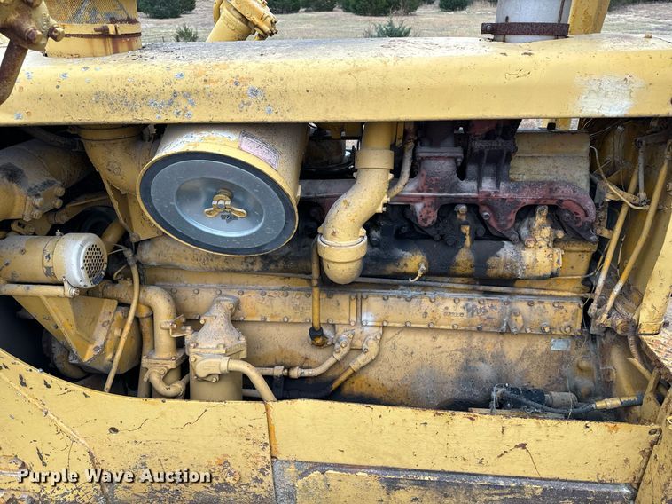 image for item NM9122 1970 Caterpillar D8H dozer