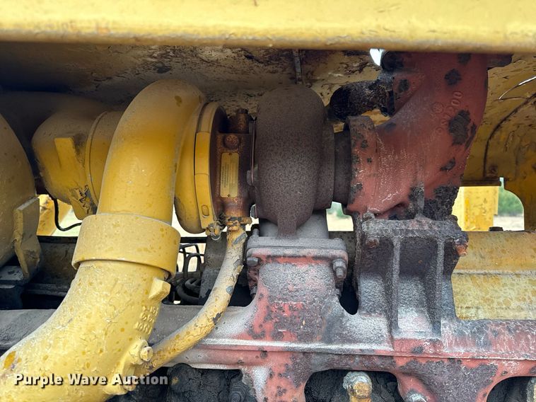image for item NM9122 1970 Caterpillar D8H dozer