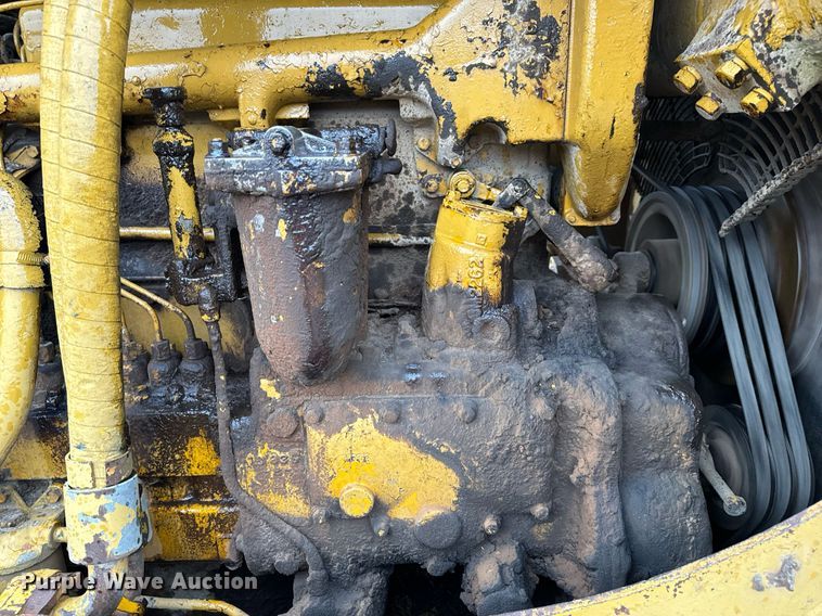 image for item NM9122 1970 Caterpillar D8H dozer