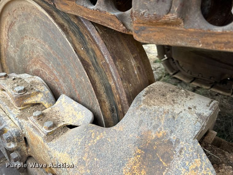 image for item NM9122 1970 Caterpillar D8H dozer