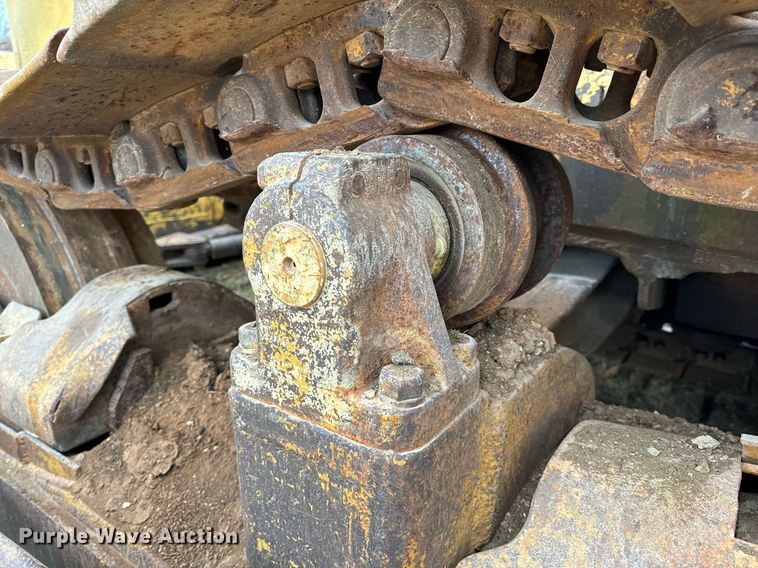 image for item NM9122 1970 Caterpillar D8H dozer