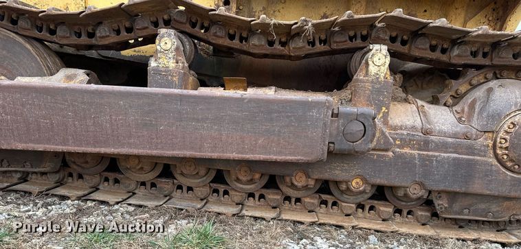 image for item NM9122 1970 Caterpillar D8H dozer