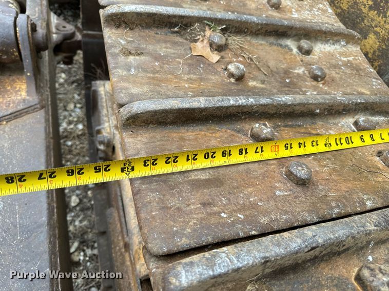 image for item NM9122 1970 Caterpillar D8H dozer