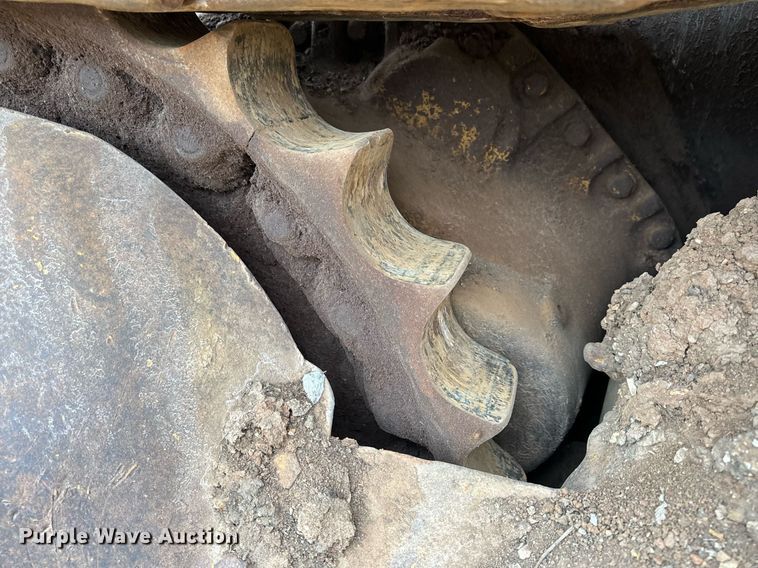 image for item NM9122 1970 Caterpillar D8H dozer