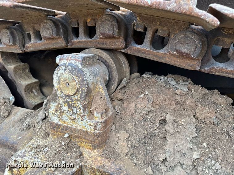 image for item NM9122 1970 Caterpillar D8H dozer