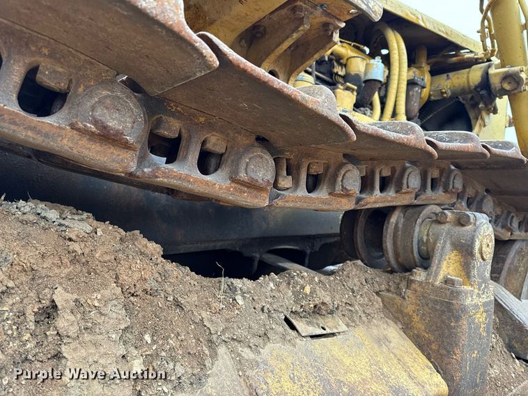 image for item NM9122 1970 Caterpillar D8H dozer