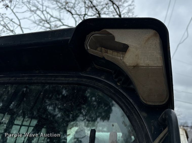 image for item NM9124 2016 Bobcat T650  tracked skid steer loader