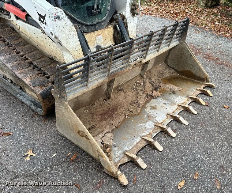 image for item NM9124 2016 Bobcat T650  tracked skid steer loader