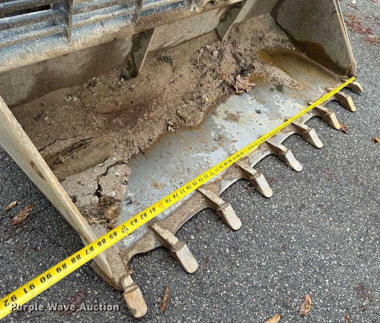 image for item NM9124 2016 Bobcat T650  tracked skid steer loader