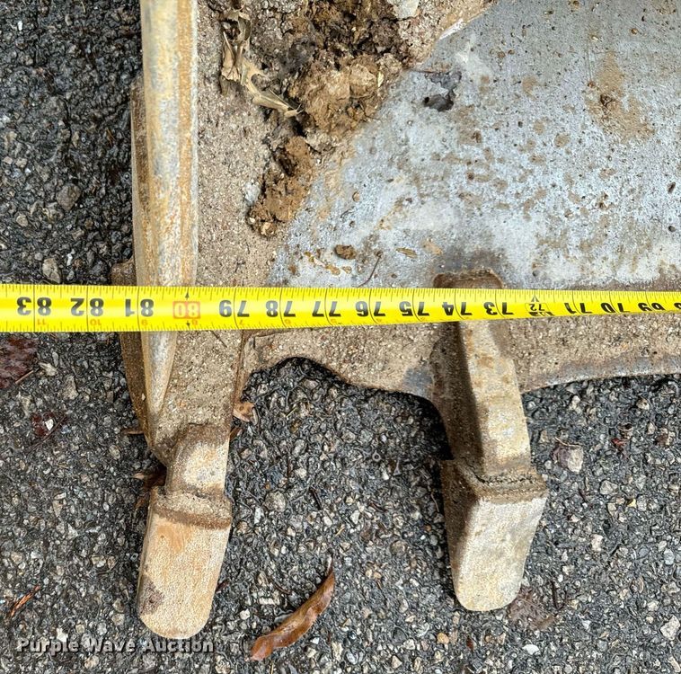 image for item NM9124 2016 Bobcat T650  tracked skid steer loader