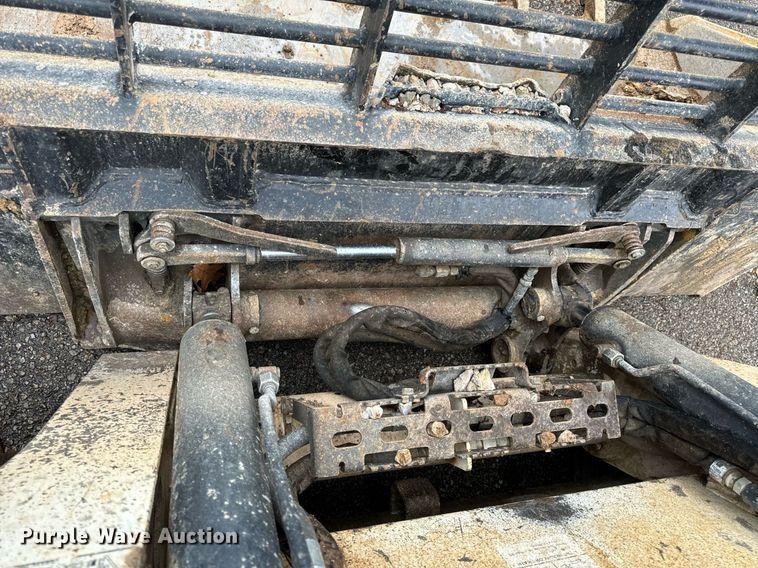 image for item NM9124 2016 Bobcat T650  tracked skid steer loader