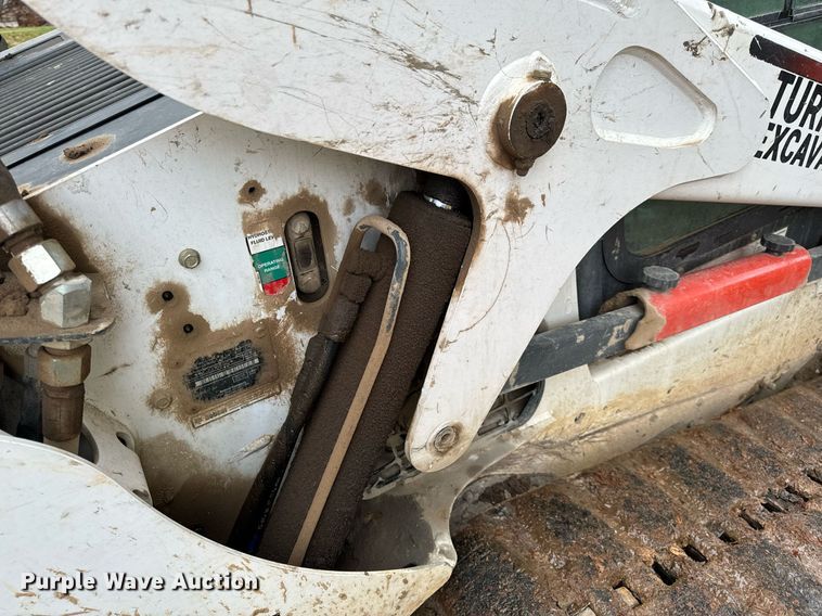 image for item NM9124 2016 Bobcat T650  tracked skid steer loader