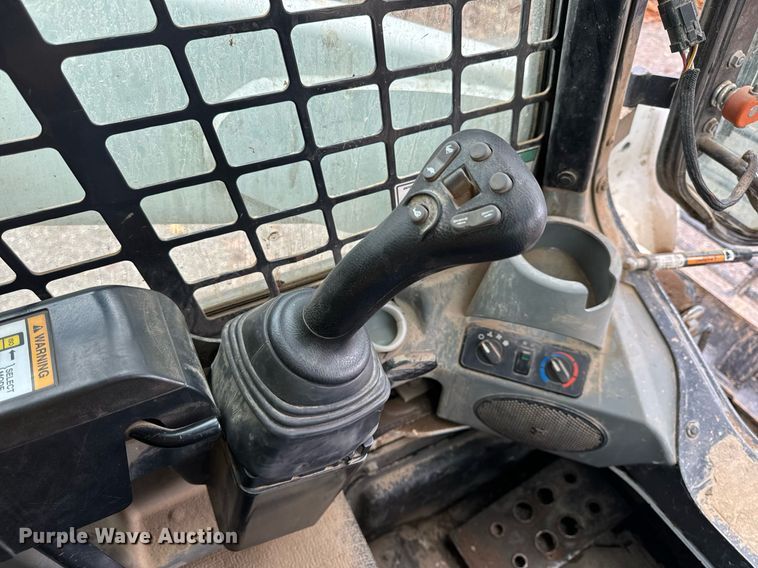 image for item NM9124 2016 Bobcat T650  tracked skid steer loader