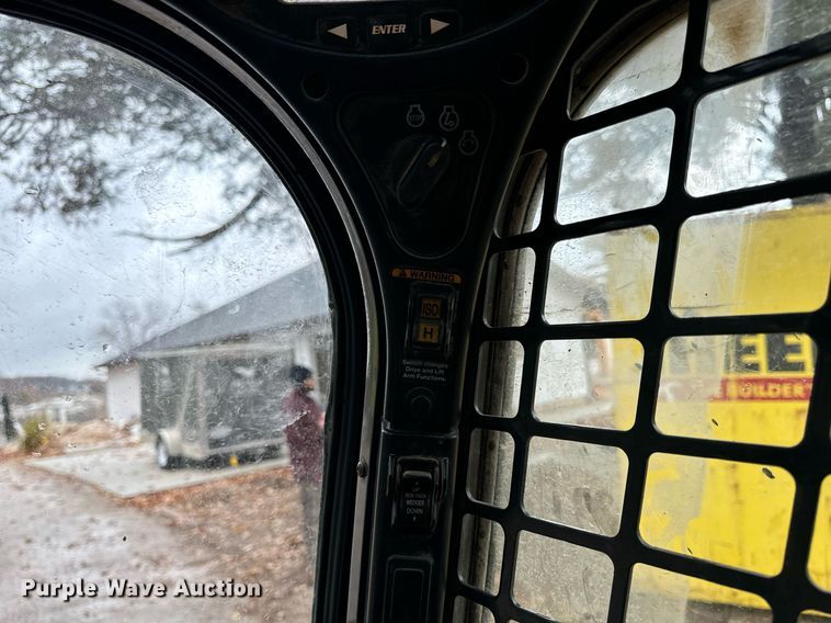 image for item NM9124 2016 Bobcat T650  tracked skid steer loader