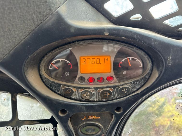 image for item NM9124 2016 Bobcat T650  tracked skid steer loader