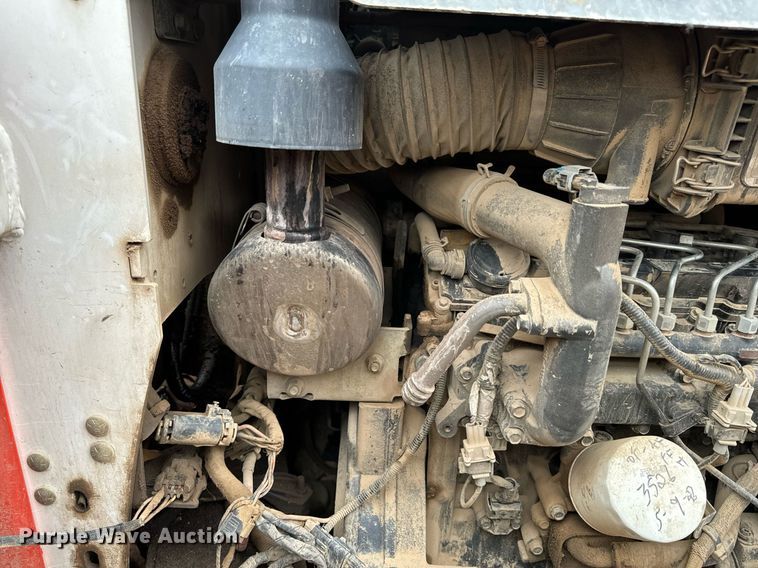 image for item NM9124 2016 Bobcat T650  tracked skid steer loader