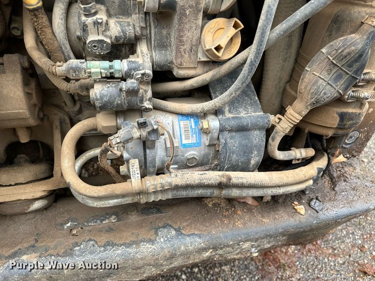 image for item NM9124 2016 Bobcat T650  tracked skid steer loader