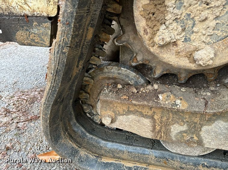 image for item NM9124 2016 Bobcat T650  tracked skid steer loader