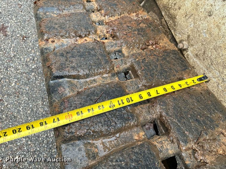 image for item NM9124 2016 Bobcat T650  tracked skid steer loader