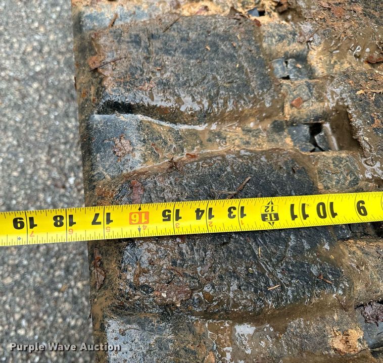 image for item NM9124 2016 Bobcat T650  tracked skid steer loader