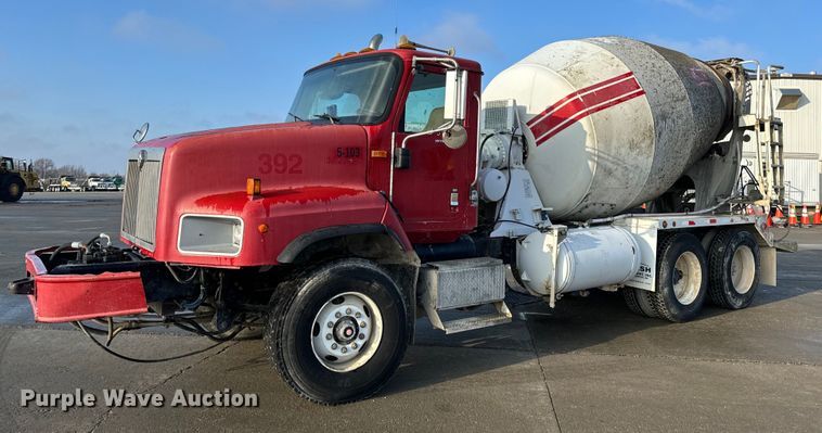 image for item NM9126 2006 International Paystar 5600i  ready mix truck