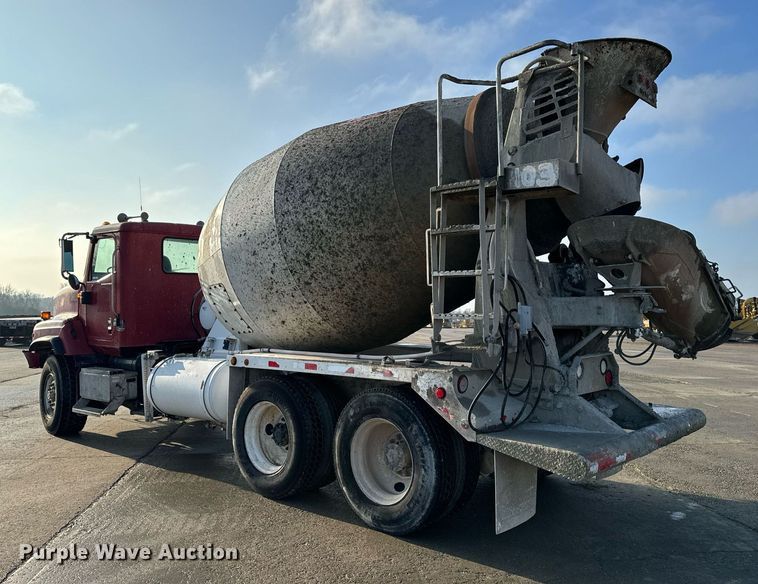 image for item NM9126 2006 International Paystar 5600i  ready mix truck