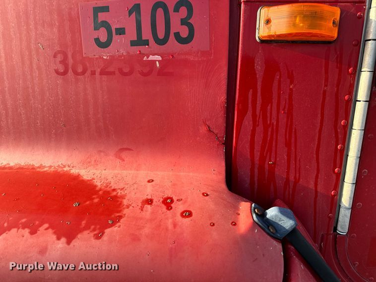 image for item NM9126 2006 International Paystar 5600i  ready mix truck